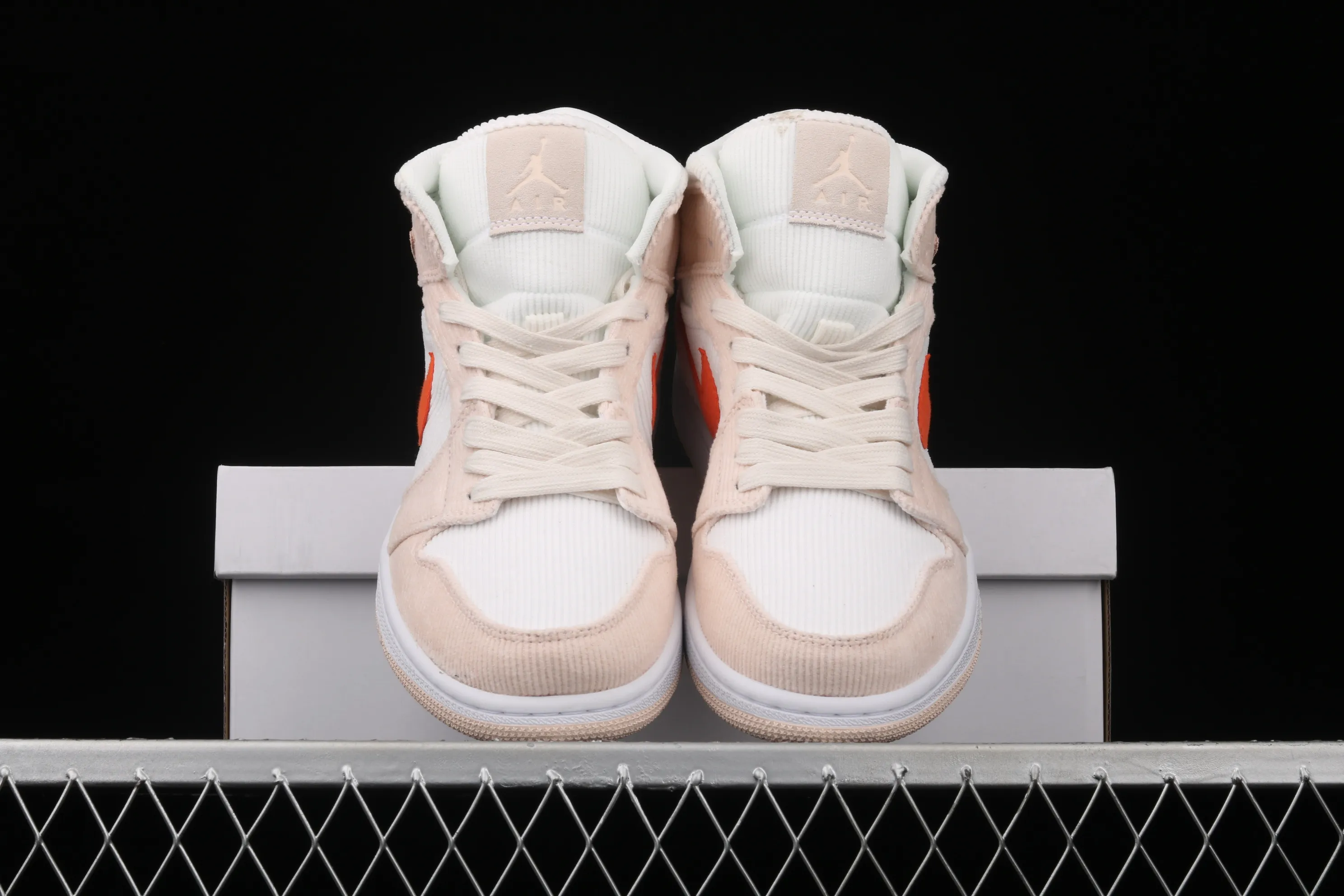 All categories Air Jordan Jordan series basketball shoes Air Jordan 1 Mid Air Jordan 1 Mid AJ1 Joe 1 corduroy orange Zhongbang basketball shoes DA8009-108